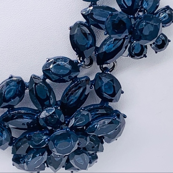 J. Crew Navy Blue Stacked Faceted Flower Necklace - Picture 3 of 3